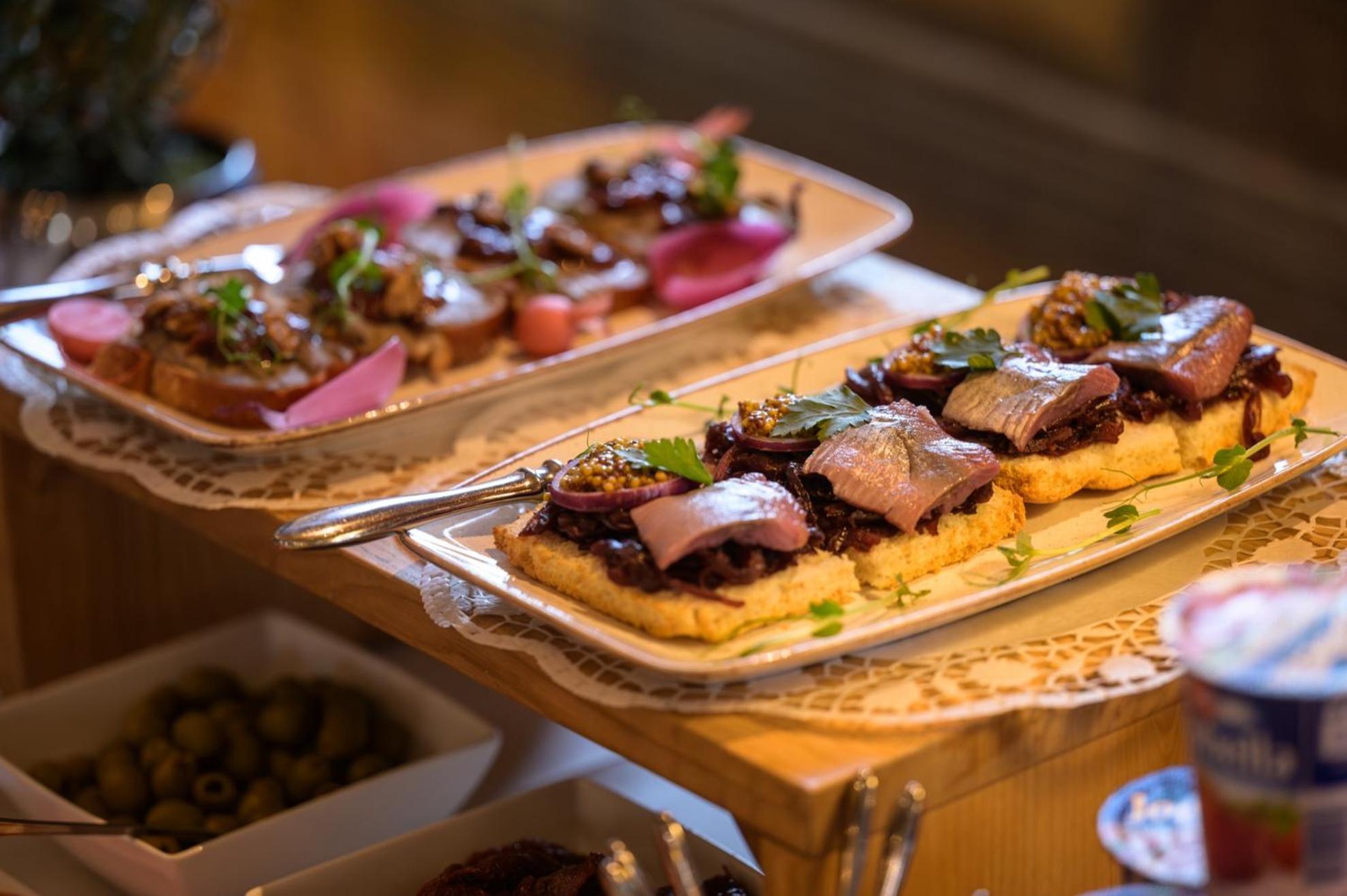 Zabi Dwor - Hotel - Restauracja - Spa Zielona Gora  Ngoại thất bức ảnh