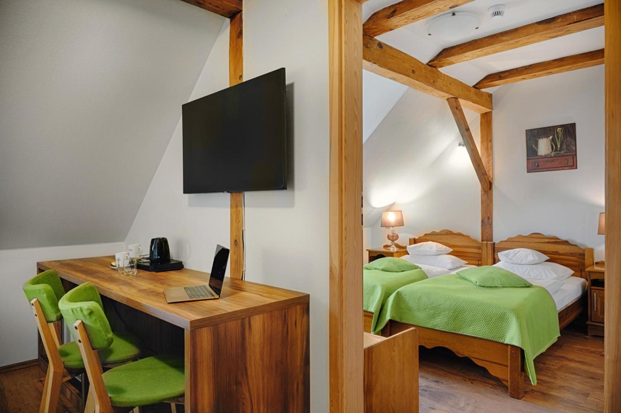 Zabi Dwor - Hotel - Restauracja - Spa Zielona Gora  Ngoại thất bức ảnh