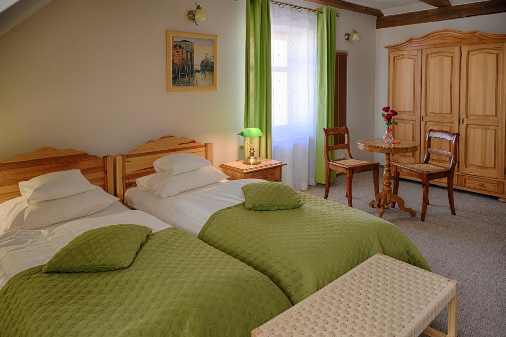 Zabi Dwor - Hotel - Restauracja - Spa Zielona Gora  Ngoại thất bức ảnh